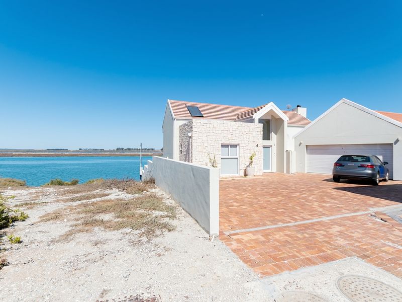 Luxury Waterfront Living on the Magnificent Berg River - Photo 3