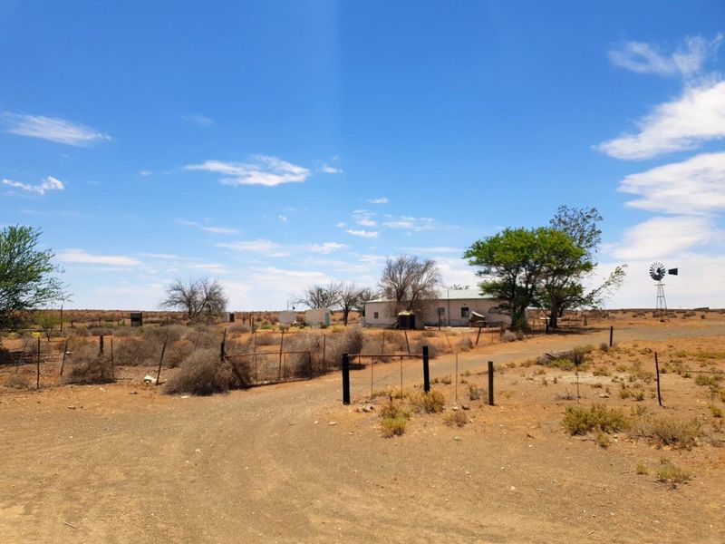 Calvinia: Expansive Farm For Sale - Photo 3