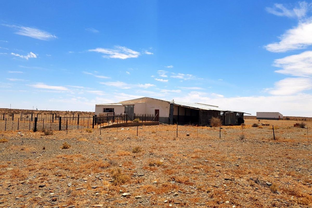 Calvinia: Expansive Farm For Sale - Photo 4