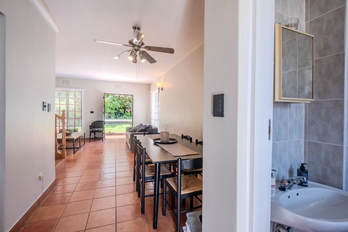 2 Bedroom 2 Bathroom duplex  in the Heart of Umhlanga - Photo 3