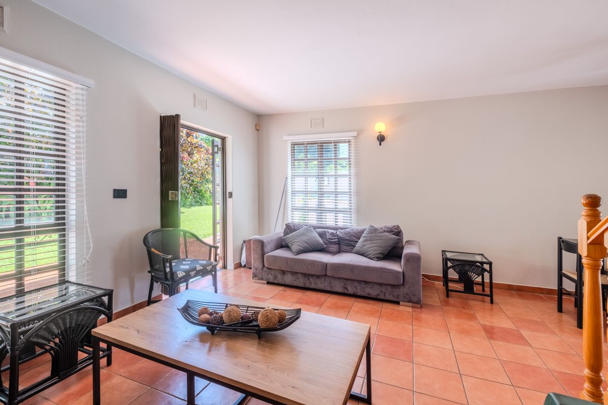 2 Bedroom 2 Bathroom duplex  in the Heart of Umhlanga - Photo 5