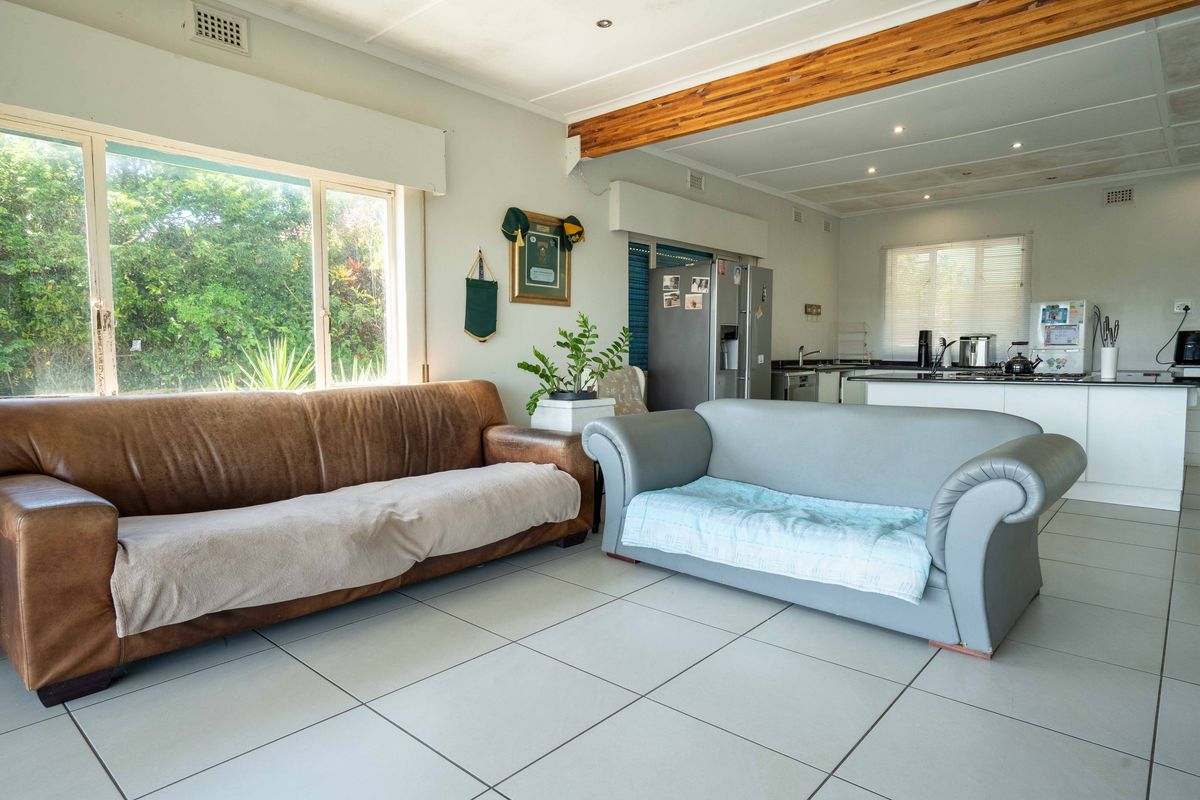 Auction 3 Bedroom Freehold in Umkomaas - Photo 5