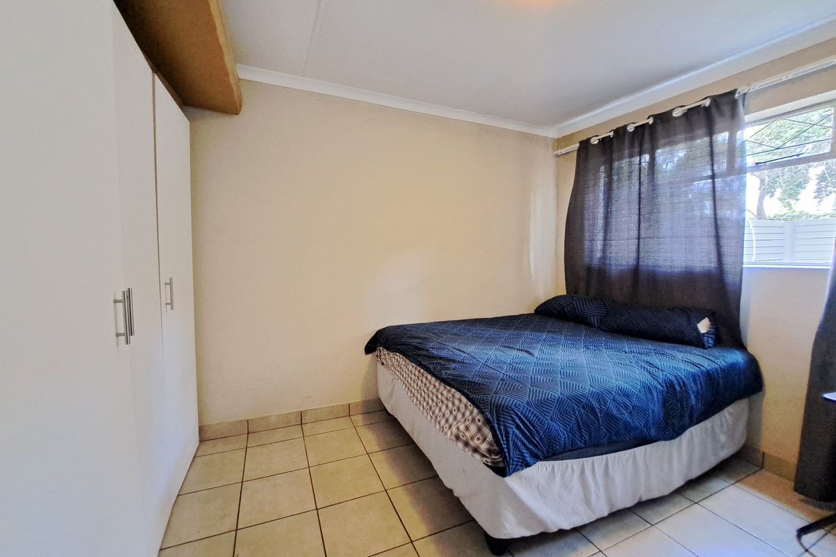 Cottage To Rent in Melville - Photo 5