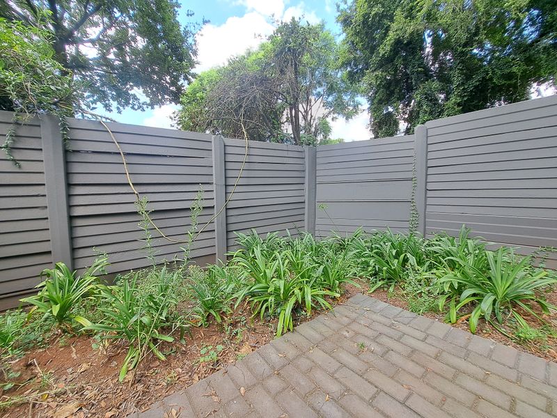 Cottage To Rent in Melville - Photo 9