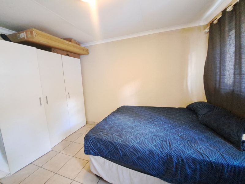 Cottage To Rent in Melville - Photo 6