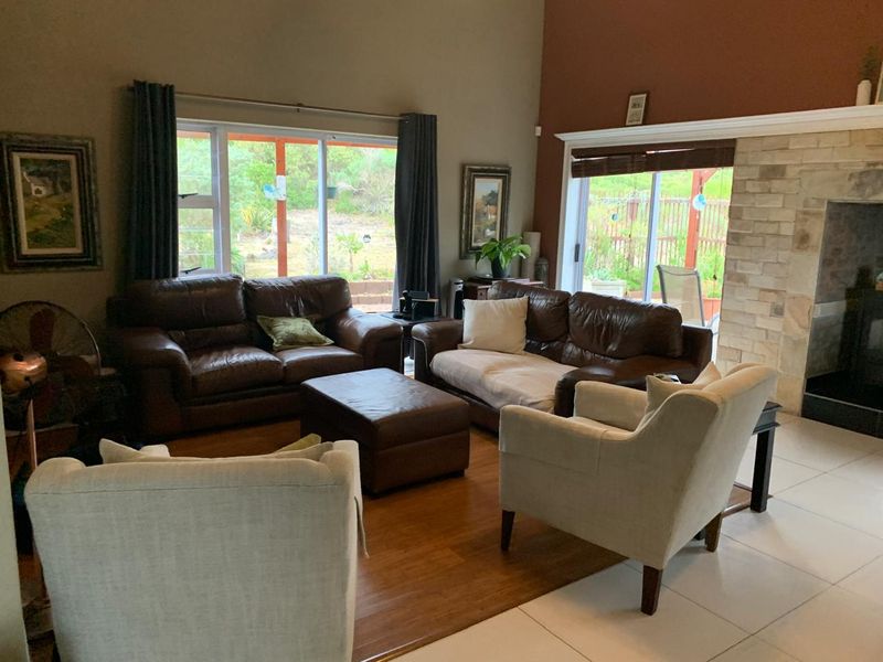 "New on the Market - Don't Miss Gem" - Photo 3