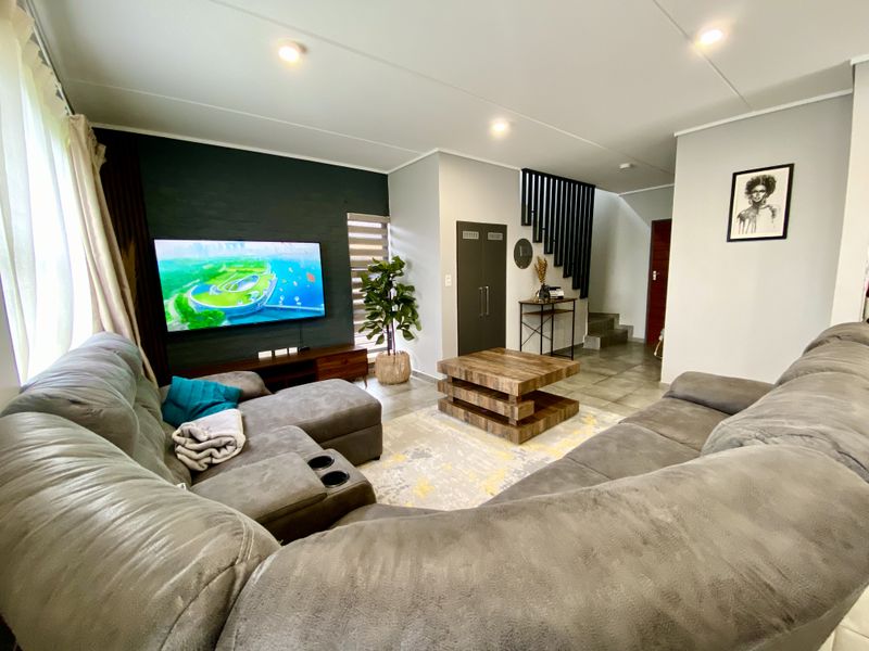 Modern 4-Bedroom House in Secure Estate Lotus Gardens – Perfect for a Family or Couple - Photo 5