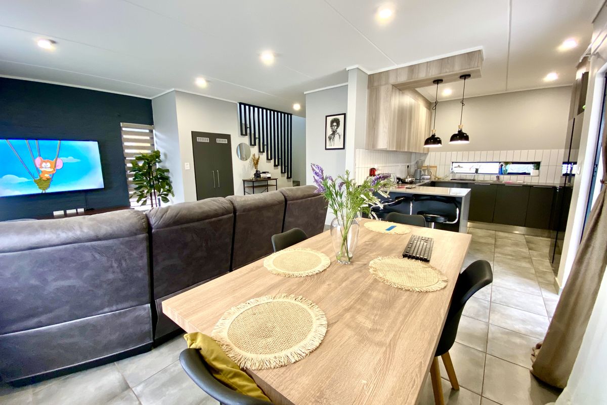 Modern 4-Bedroom House in Secure Estate Lotus Gardens – Perfect for a Family or Couple - Photo 4