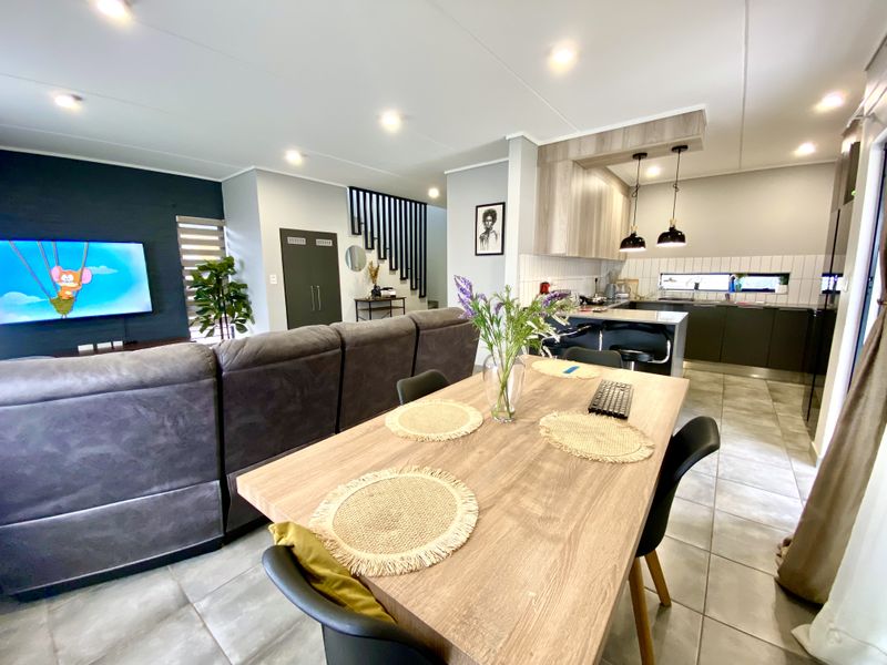 Modern 4-Bedroom House in Secure Estate Lotus Gardens – Perfect for a Family or Couple - Photo 4