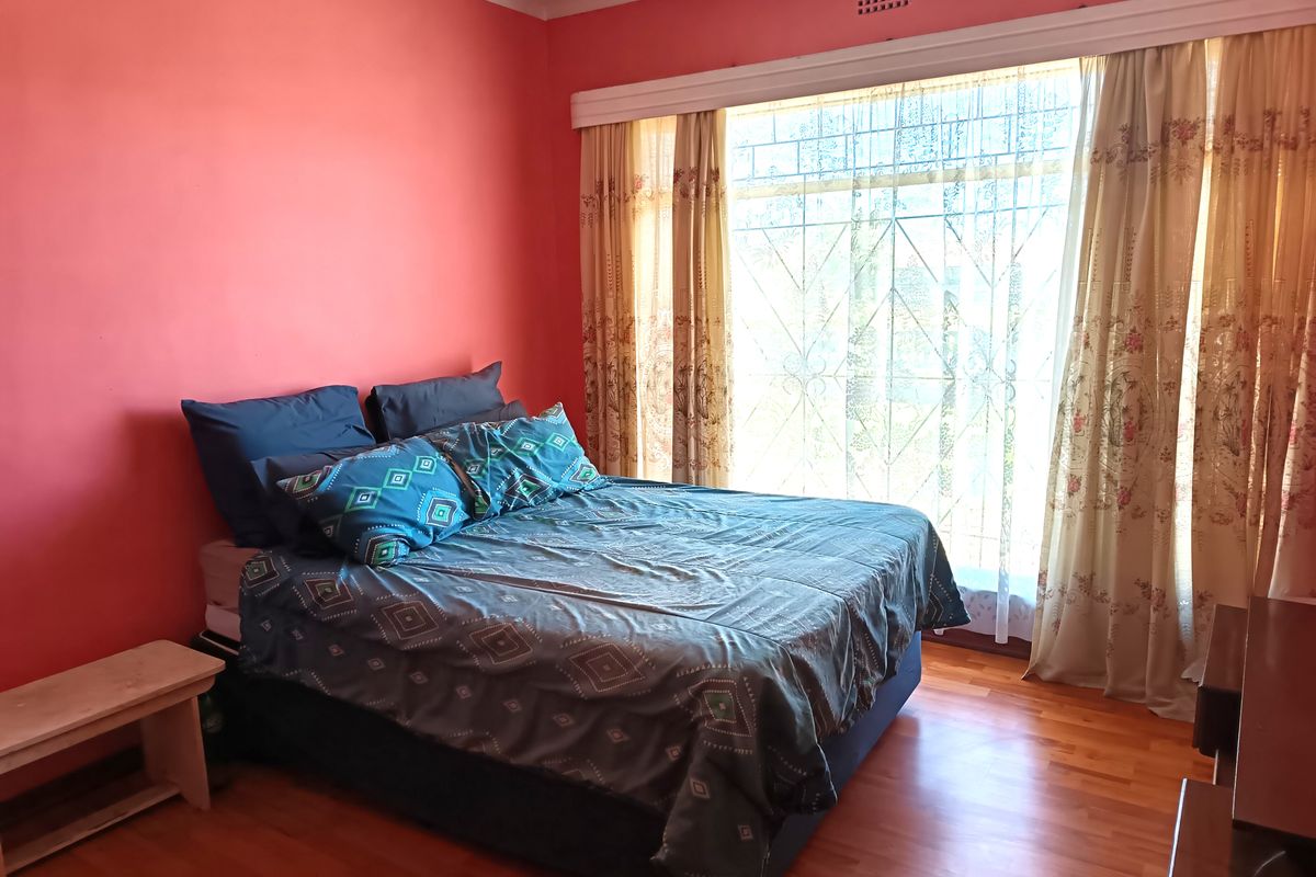 Spacious 5 Bedroom Property with Granny Flat – Geluksdal, Brakpan - Photo 4