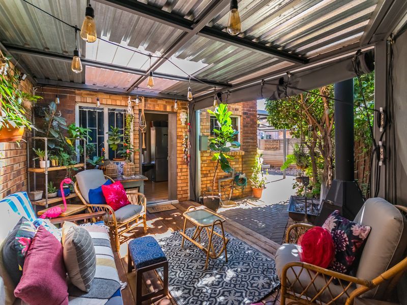 2 Bedroom Duplex for sale in die Hoewes - Photo 10