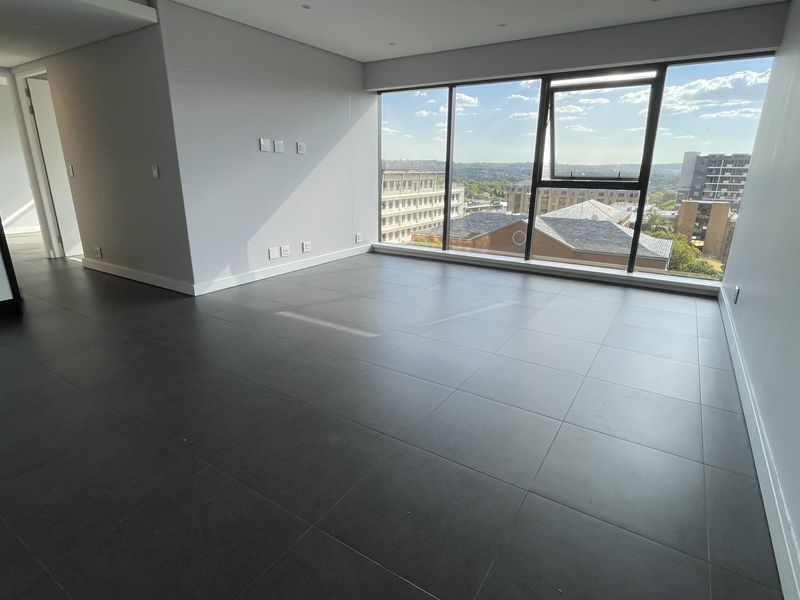 Bright & Stylish Urban Living in Park Central, Rosebank - Photo 5