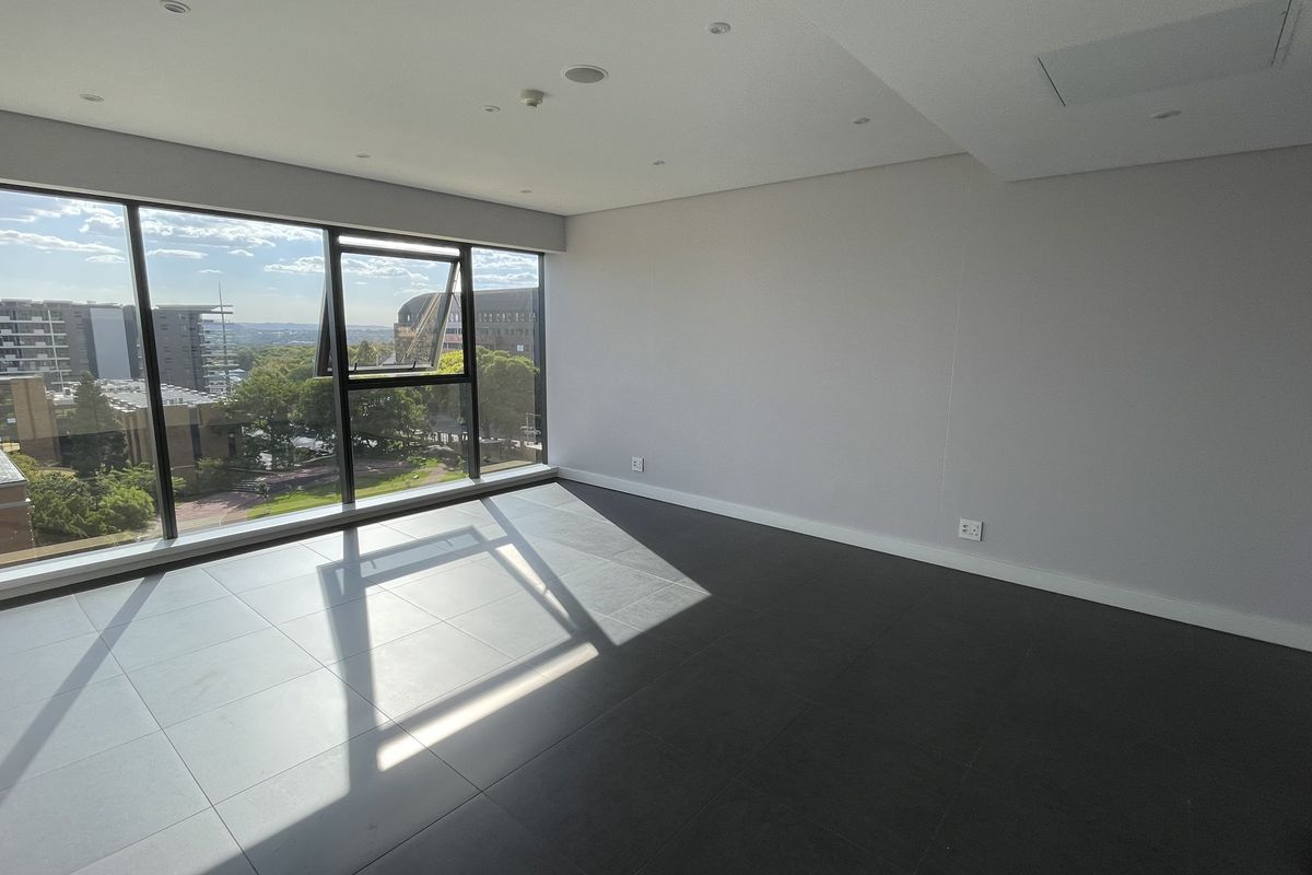 Bright & Stylish Urban Living in Park Central, Rosebank - Photo 4