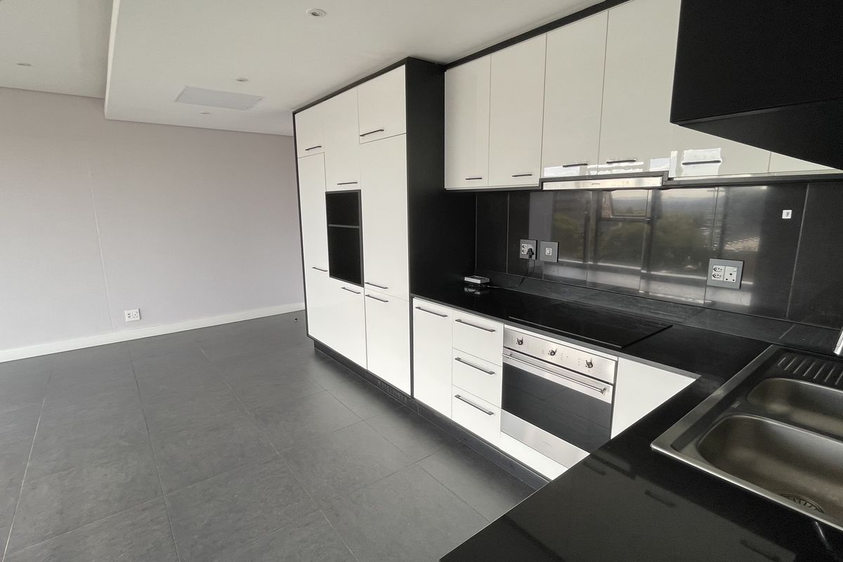 Bright & Stylish Urban Living in Park Central, Rosebank - Photo 3