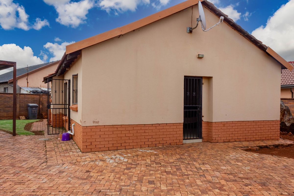 Affordable Investment in a High-Demand Area - Photo 5
