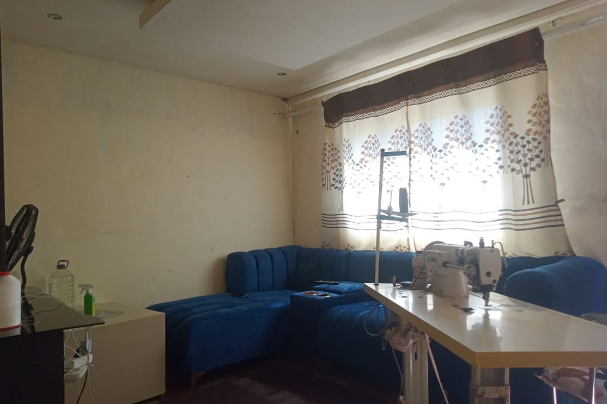 2 Bedroom Fixer-Upper with Spacious Yard in NU 13 - Photo 5