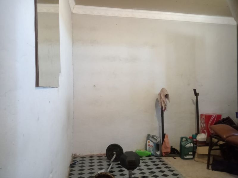 2 Bedroom Fixer-Upper with Spacious Yard in NU 13 - Photo 7