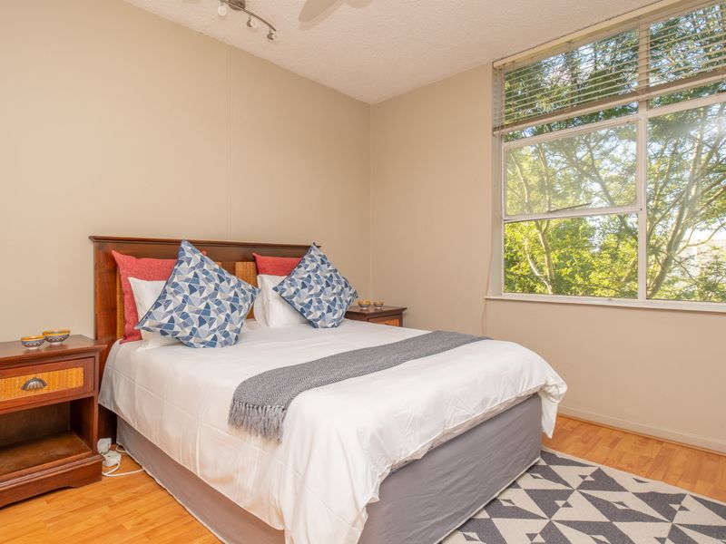 Elegant Fully Furnished 2 Bedroom Apartment on the 6th Floor – Prime Sandton Location - Photo 10