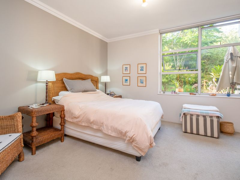 Spacious 3 Bedroom Ground Floor Apartment with Private Garden – Prime Sandton Living - Photo 4