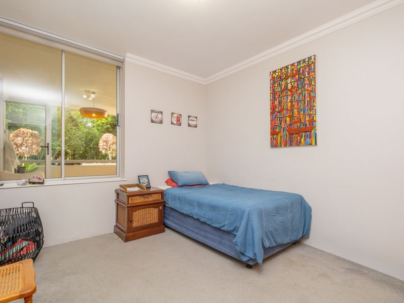 Spacious 3 Bedroom Ground Floor Apartment with Private Garden – Prime Sandton Living - Photo 6