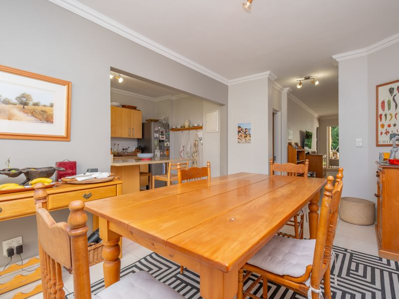 Ground Floor 3 Bedroom Apartment with Private Garden for Sale – Prime Sandton Location - Photo 4