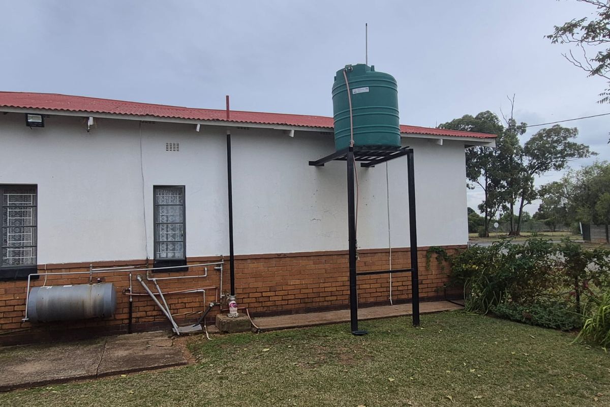 Classic Old Charm – A Perfect Start for First-Time Buyers or a Peaceful Retirement - Photo 4