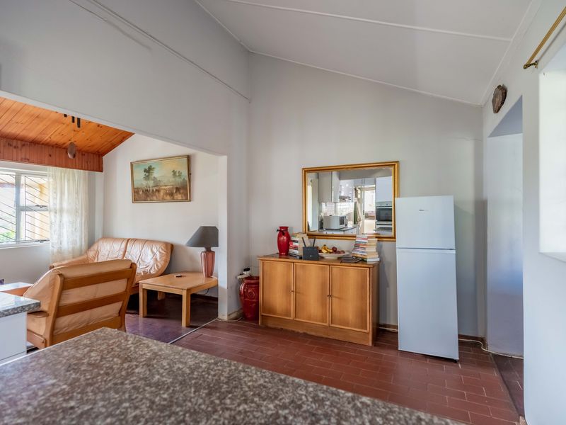 Sought after Suburb - Exceptional Value! - Photo 9