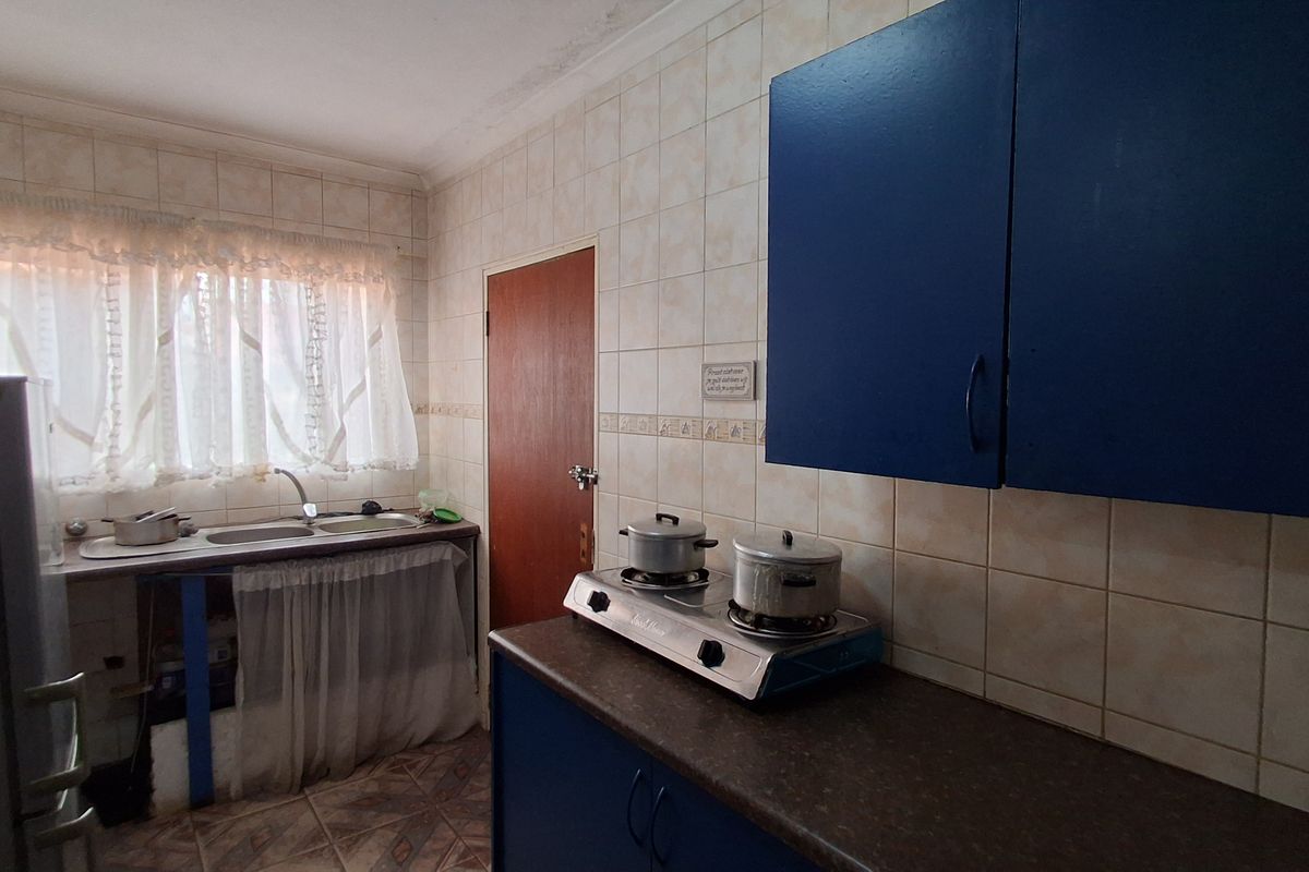 3-Bedroom Townhouse for Sale in Dunnottar Nigel - Photo 4