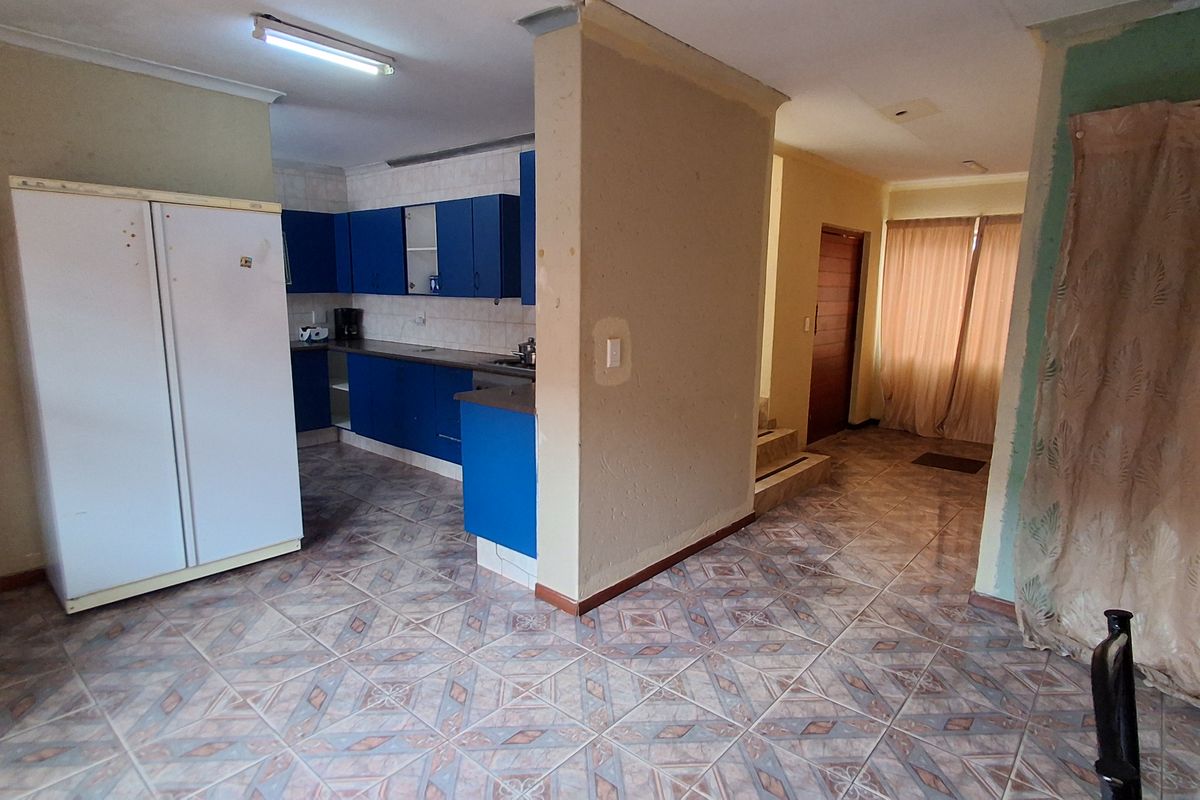 3-Bedroom Townhouse for Sale in Dunnottar Nigel - Photo 3