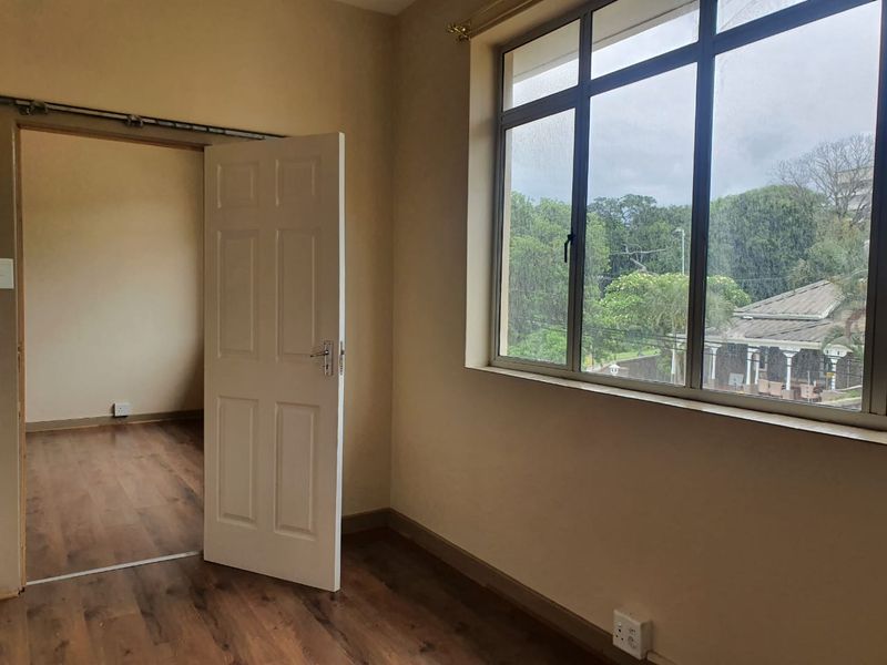 2 Bedroom Apartment - Photo 10