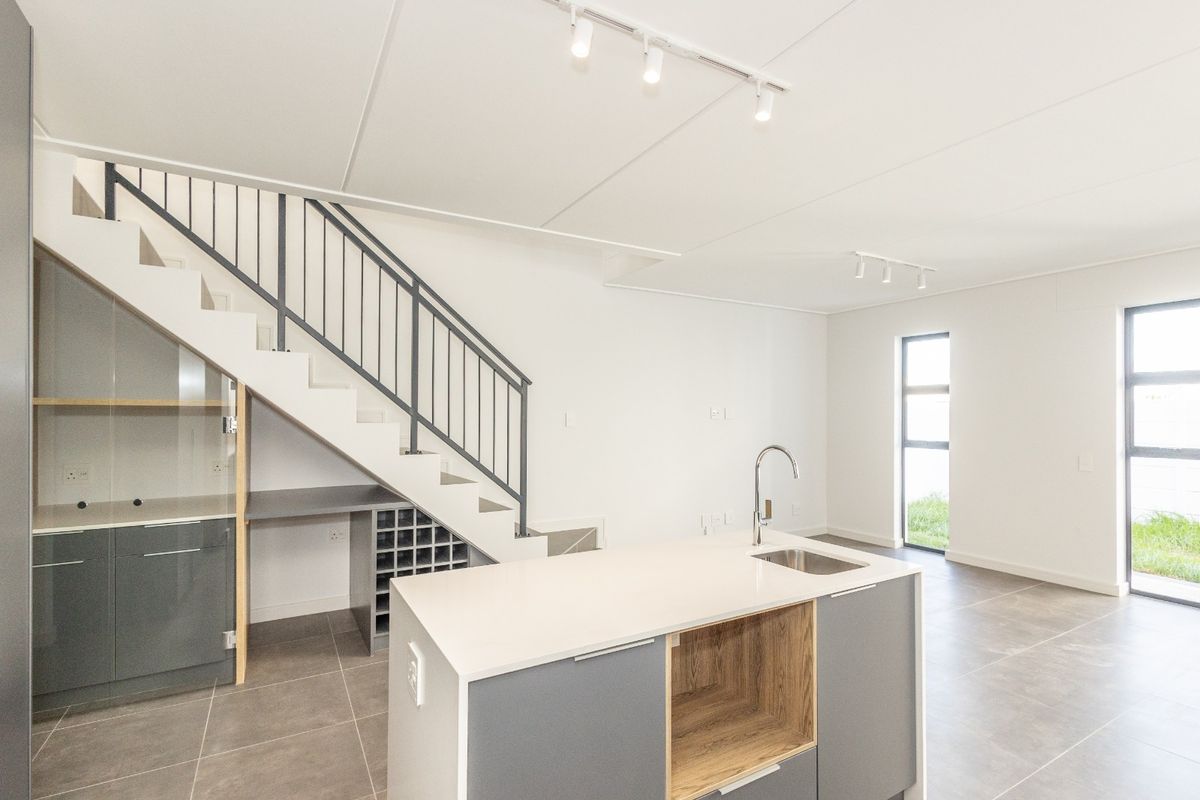 Modern 3-Bedroom House in Le Coste Estate - Photo 5