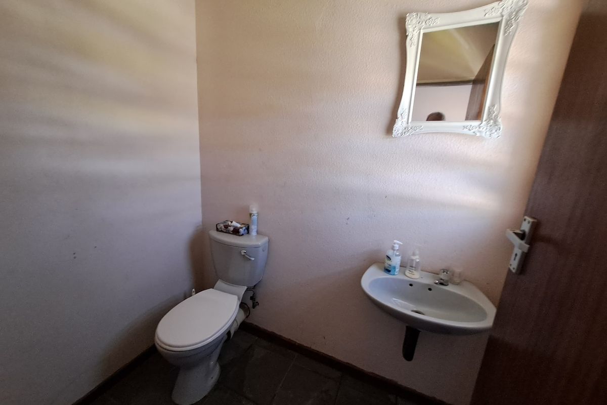 The Havenwood Duplex  A Cozy, Family‐Ready Retreat - Photo 3