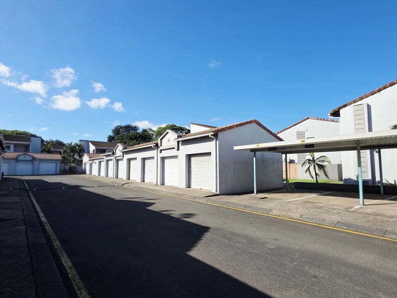 Comfortable Duplex in a Sought-After Area - Photo 3