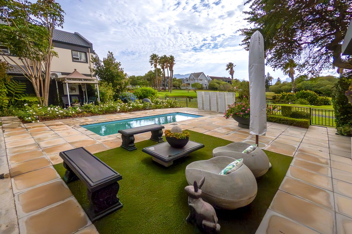 An Architectural Sanctuary on the Fairway – Exceptional Luxury Living in Greenways Golf Estate - Photo 3