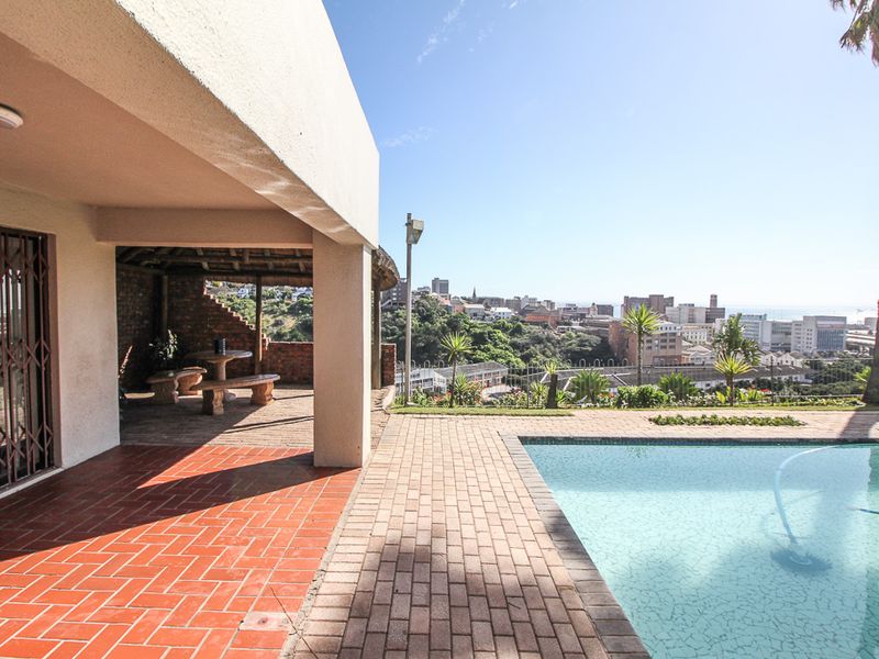 South End: Popular Bridgewater Modern Apartments - Photo 5