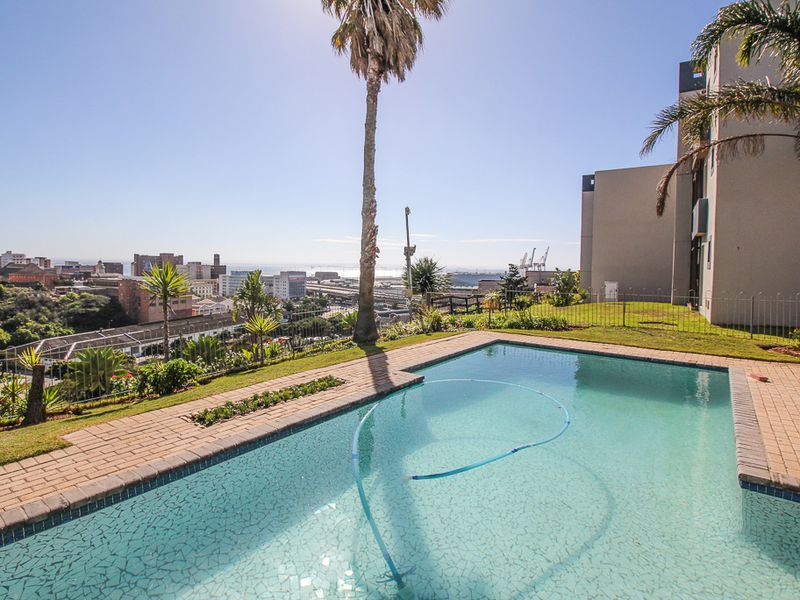 South End: Popular Bridgewater Modern Apartments - Photo 3