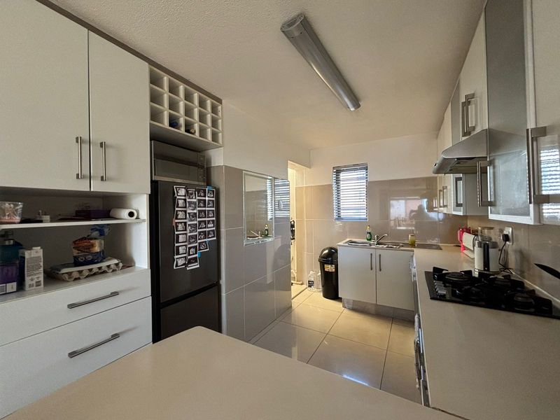 South End: Popular Bridgewater Modern Apartments - Photo 10