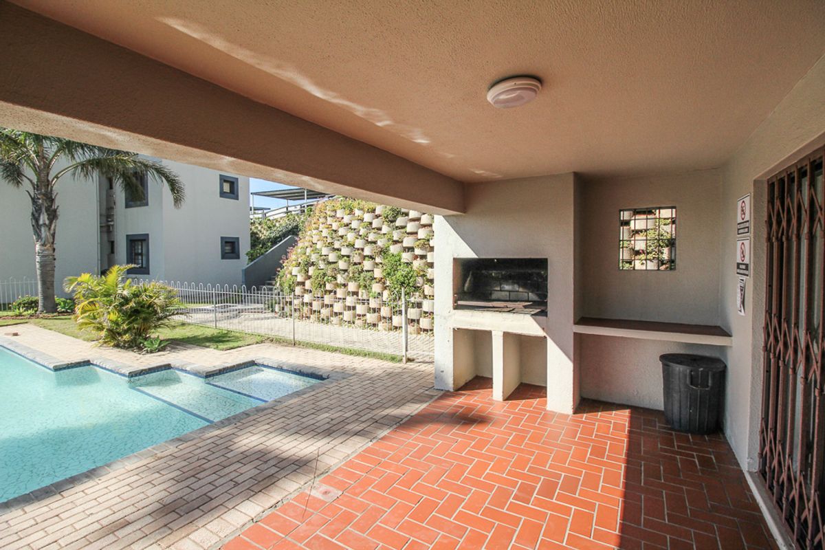 South End: Popular Bridgewater Modern Apartments - Photo 4