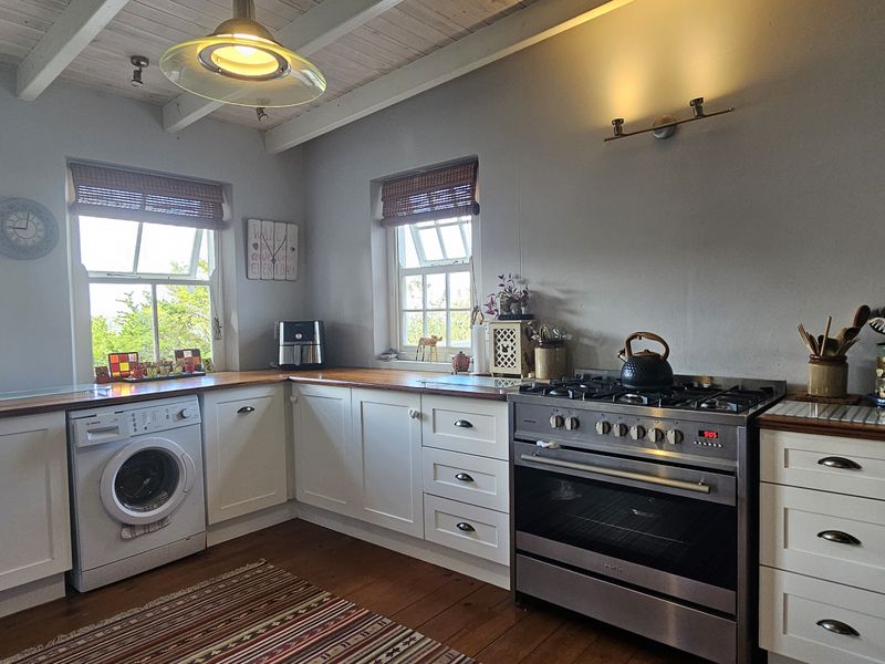 Exclusive Hidden Sanctuary on the Edge of Town - Photo 8