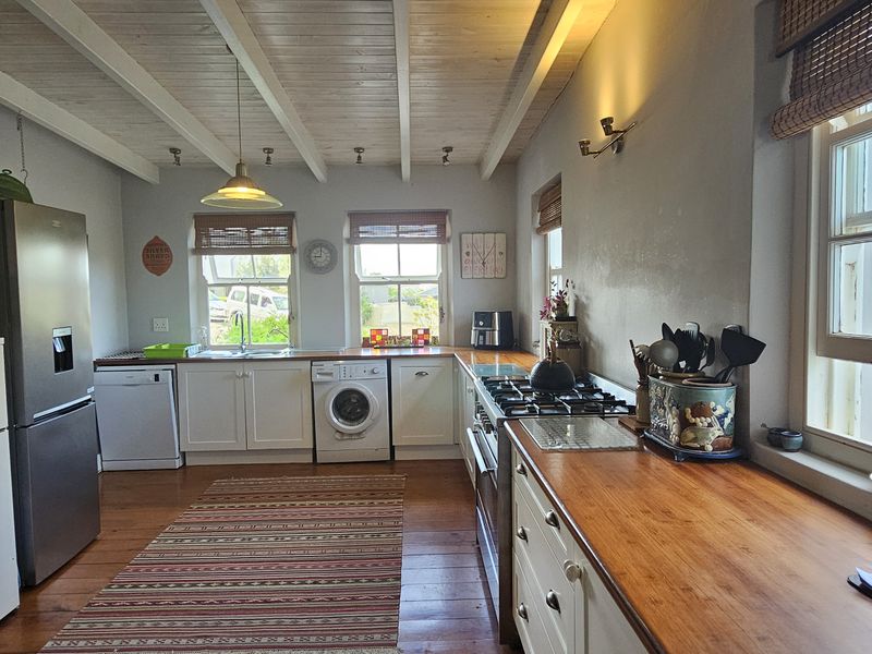 Exclusive Hidden Sanctuary on the Edge of Town - Photo 7