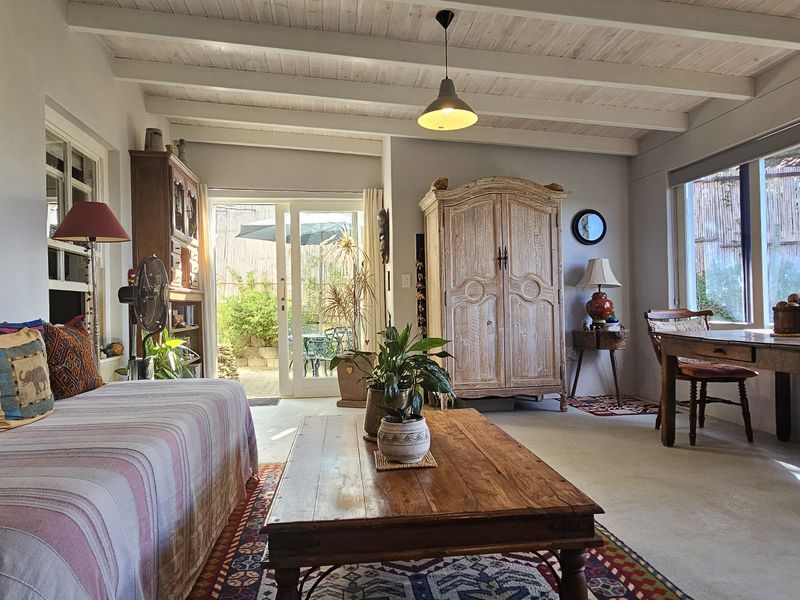 Exclusive Hidden Sanctuary on the Edge of Town - Photo 2