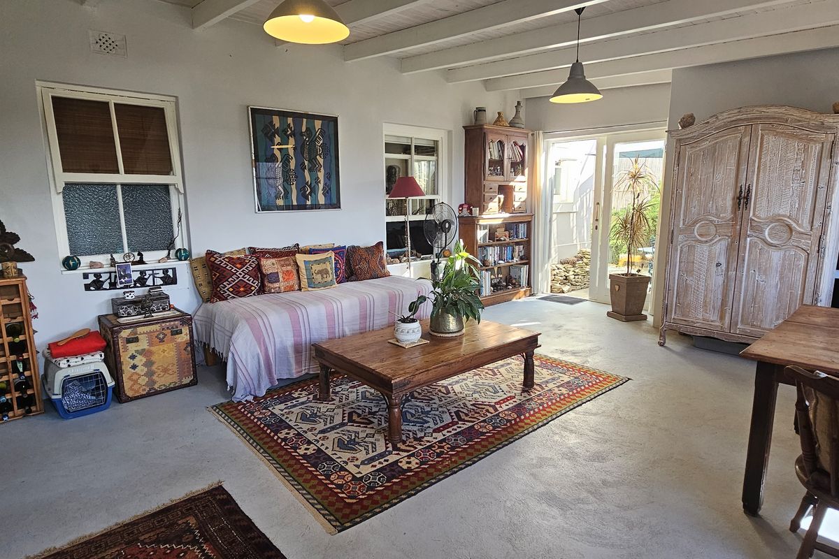 Exclusive Hidden Sanctuary on the Edge of Town - Photo 3