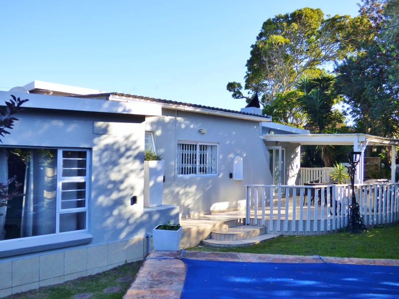 Spacious Family Living With Extras in Lambert Road, Port Alfred - Photo 2