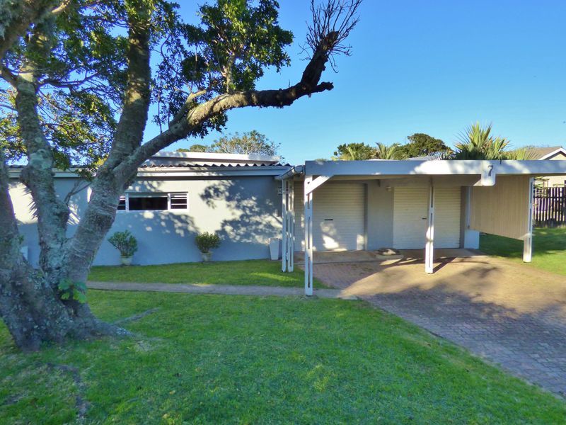 Spacious Family Living With Extras in Lambert Road, Port Alfred - Photo 1