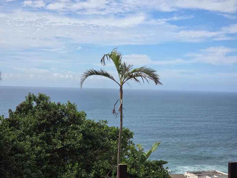 Coastal Luxury Masterpiece: 5 Bedroom Executive Haven On Marine Drive - Photo 4