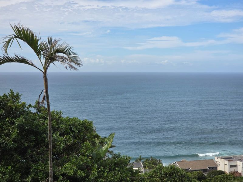 Coastal Luxury Masterpiece: 5 Bedroom Executive Haven On Marine Drive - Photo 5