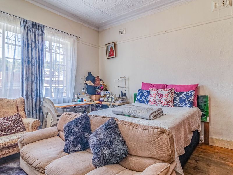 Harcourts Non-Distressed, Auction Platform: - Photo 5