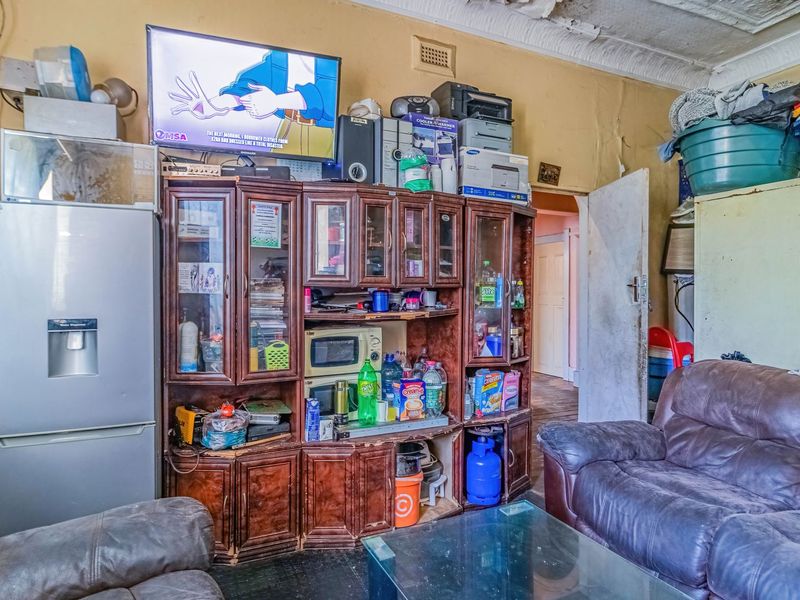 Harcourts Non-Distressed, Auction Platform: - Photo 3