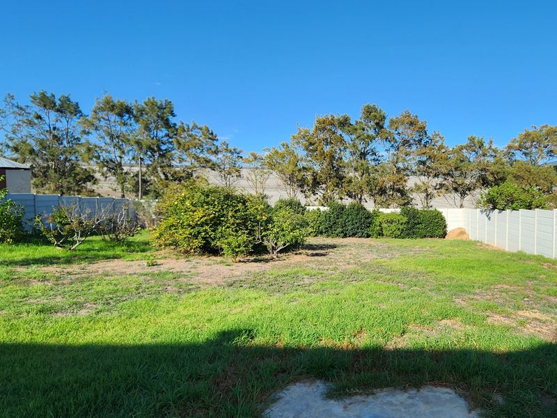 Charming 2-Bedroom Home with Flatlet on Spacious Stand in Napier - Photo 3