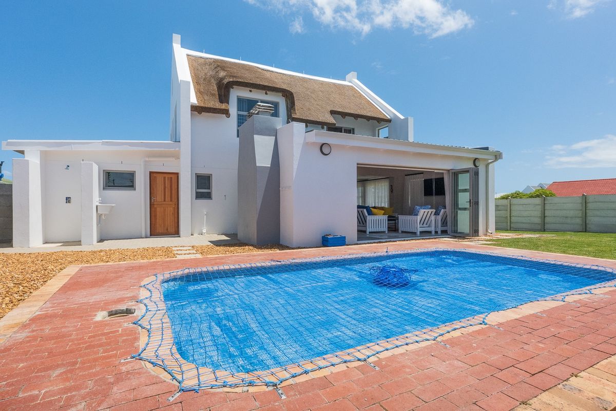 Bank Assisted Sale - Fully Renovated Home in Struisbaai - Photo 5